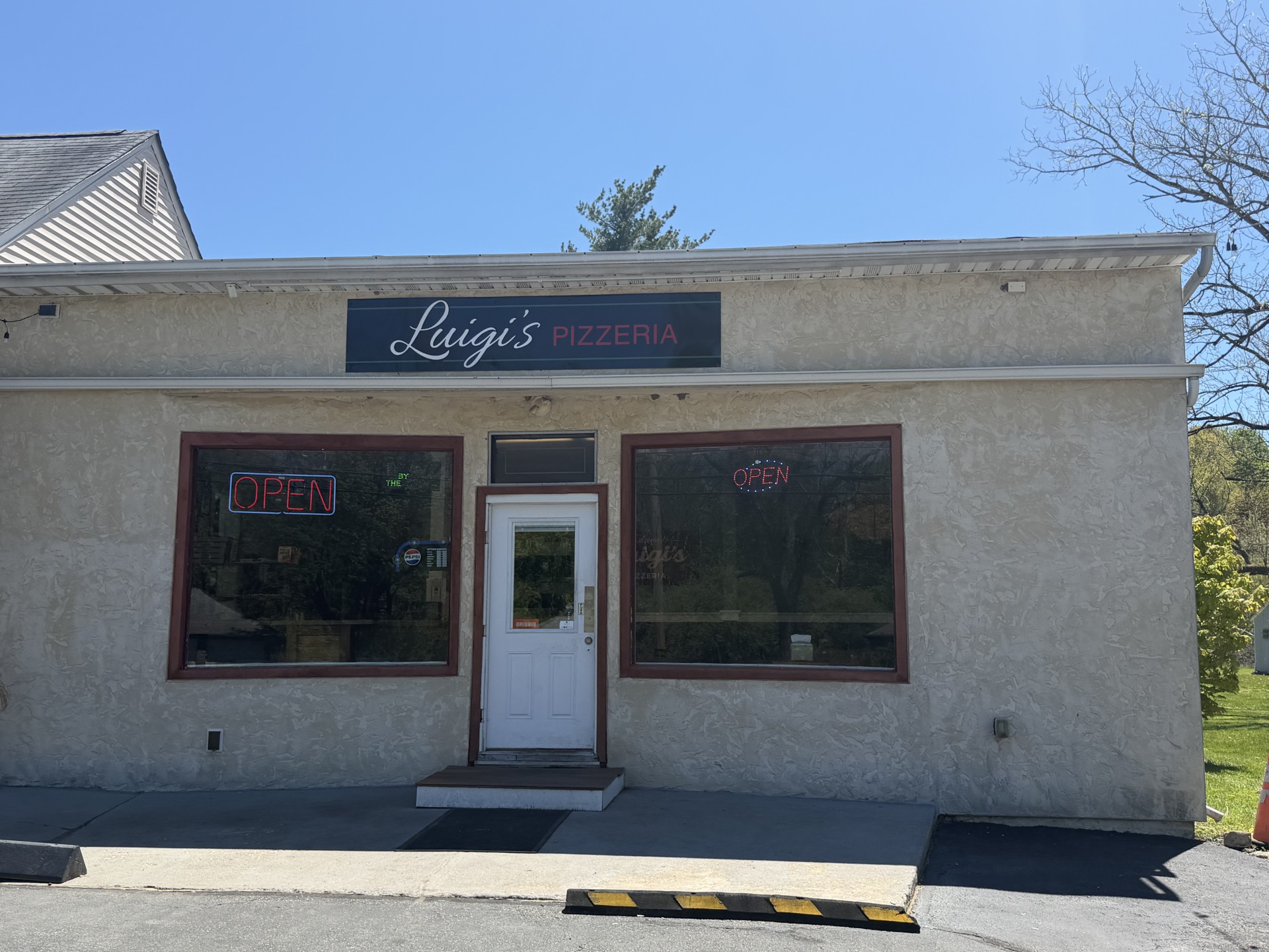 Outside of Luigi's Pizzeria on Route 94, Newton New Jersey