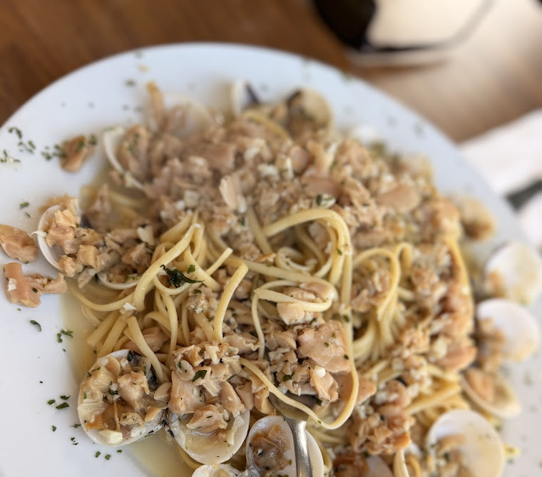 Linguine with clams at Luigi's Pizzeria